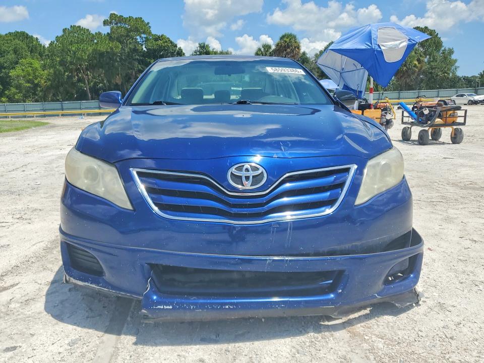 2011 Toyota Camry მანქანა იყიდება აუქციონზე, vin: 4T1BF3EK2BU631472, აუქციონის ნომერი: 58593386