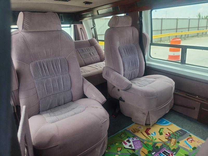 1994 Ford Ecoline მანქანა იყიდება აუქციონზე, vin: 1FDEE14N7RHB39684, აუქციონის ნომერი: 56127116