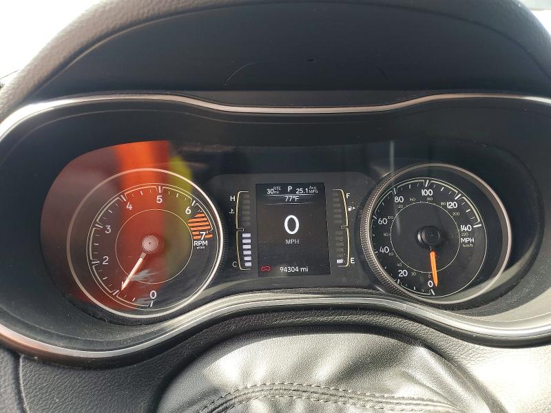 2019 Jeep Cherokee მანქანა იყიდება აუქციონზე, vin: 1C4PJLLB0KD396713, აუქციონის ნომერი: 58305776