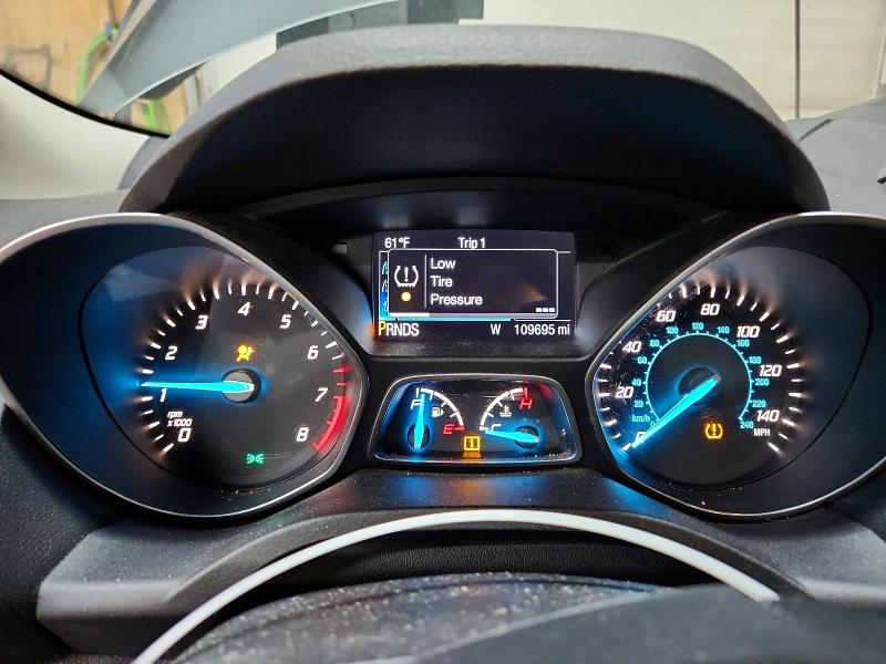Продажа на аукционе авто 2015 Ford Escape, vin: 1FMCU9JX4FUA91451, номер лота: 58809066