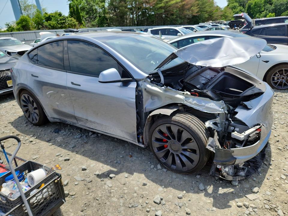 2024 Tesla Model Y მანქანა იყიდება აუქციონზე, vin: 7SAYGDEF0RA289348, აუქციონის ნომერი: 56762526