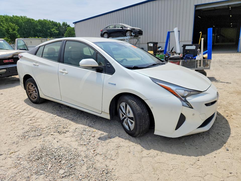 56455736 :رقم المزاد ، JTDKBRFU7H3055721 vin ، 2017 Toyota Prius مزاد بيع