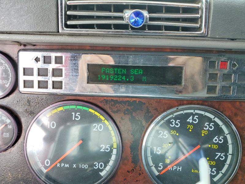 Продаж на аукціоні авто 2001 Freightliner Conventional, vin: 1FUJA3BD81LH00377, номер лоту: 57403706