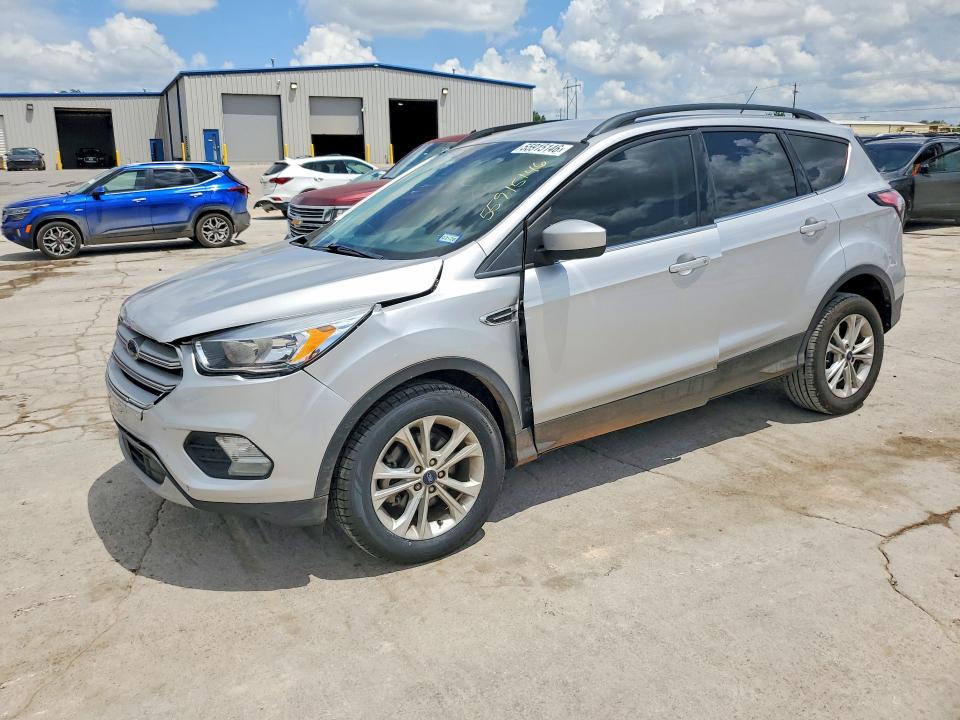 55915146 :رقم المزاد ، 1FMCU0GD5JUD07552 vin ، 2018 Ford Escape مزاد بيع