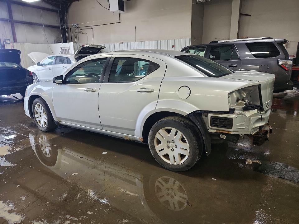 56445126 :رقم المزاد ، 1B3BD4FB9BN588355 vin ، 2011 Dodge Avenger مزاد بيع