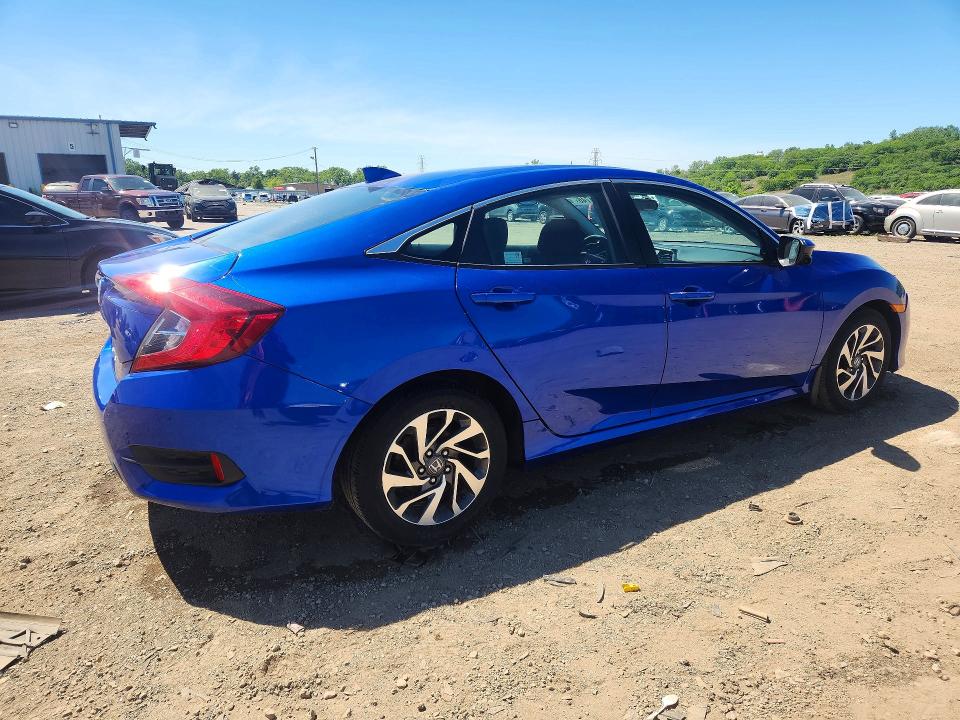 2017 Honda Civic მანქანა იყიდება აუქციონზე, vin: 19XFC2F74HE081363, აუქციონის ნომერი: 55511746