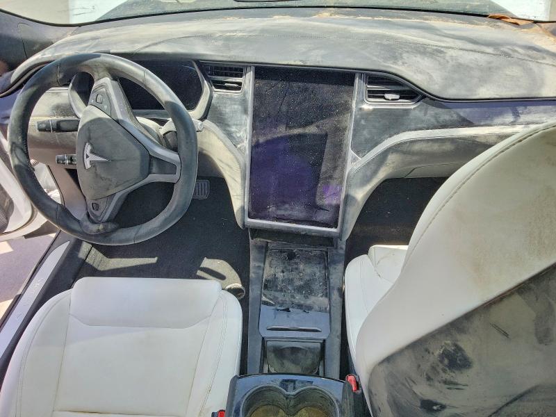 58943736 :رقم المزاد ، 5YJSA1E27LF411326 vin ، 2020 Tesla Model S مزاد بيع