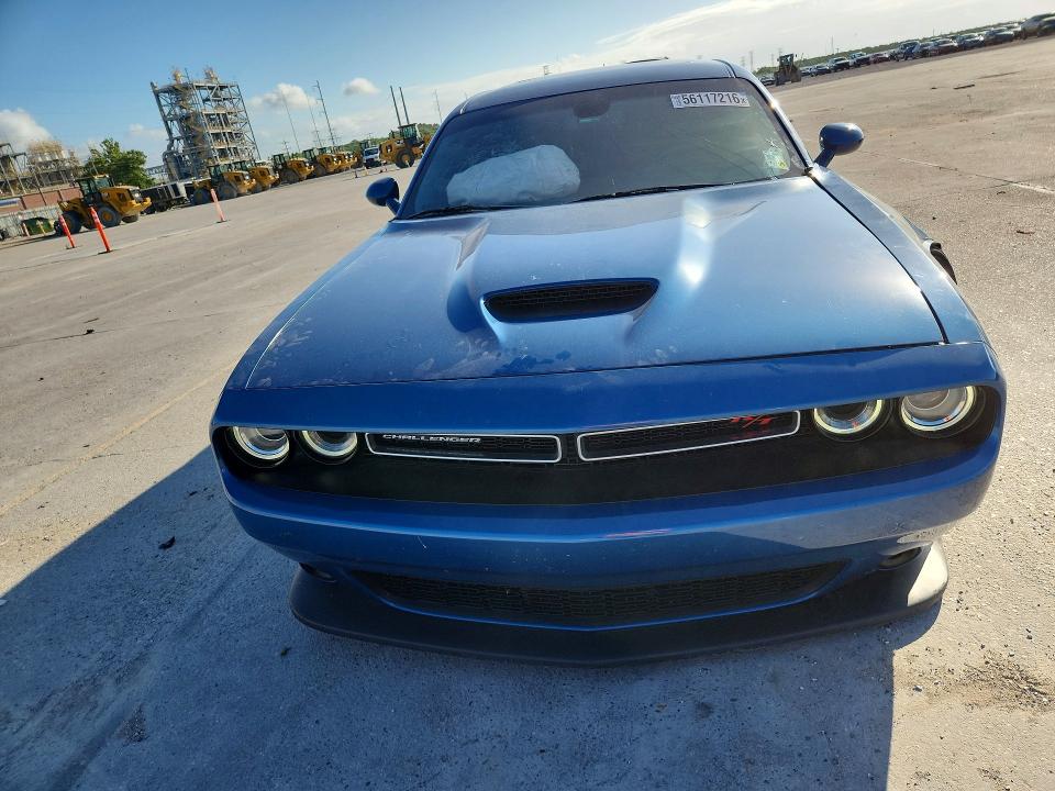 56117216 :رقم المزاد ، 2C3CDZBT6PH693549 vin ، 2023 Dodge Challenger مزاد بيع
