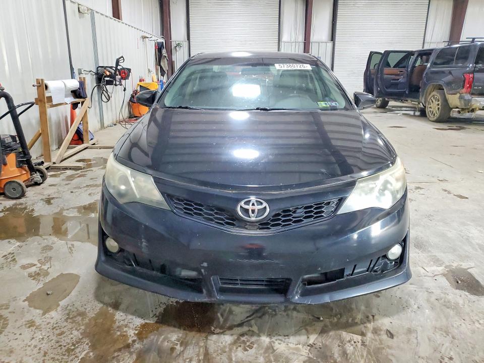 57380726 :رقم المزاد ، 4T1BF1FK3DU228431 vin ، 2013 Toyota Camry مزاد بيع