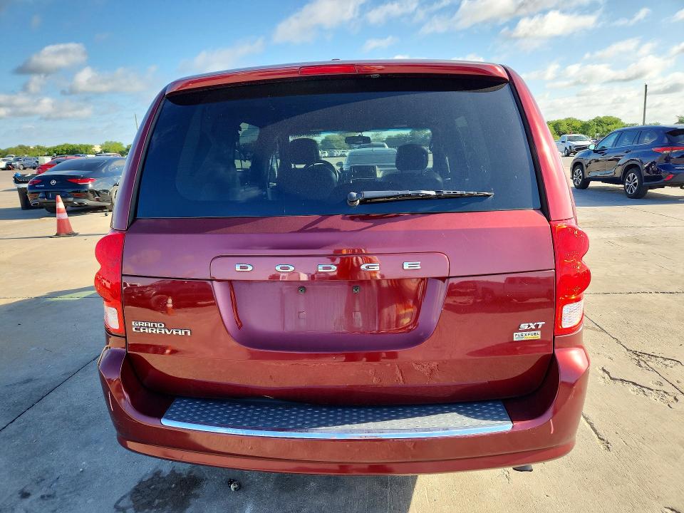 56801426 :رقم المزاد ، 2C4RDGCGXHR650825 vin ، 2017 Dodge Grand Caravan مزاد بيع