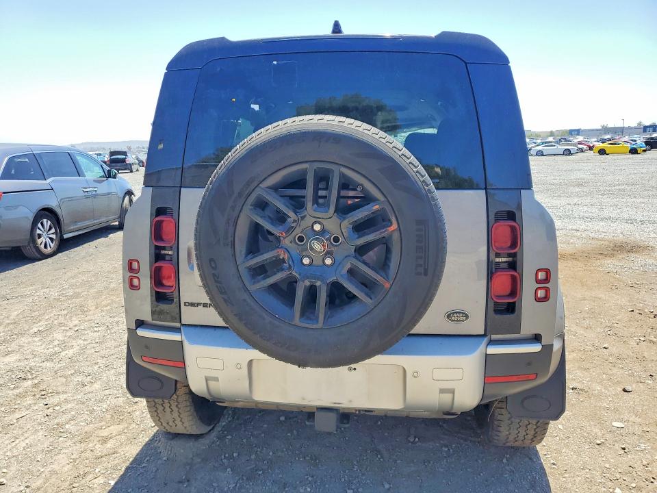 Продажа на аукционе авто 2021 Land Rover Defender, vin: SALEPERU9M2037443, номер лота: 56634176