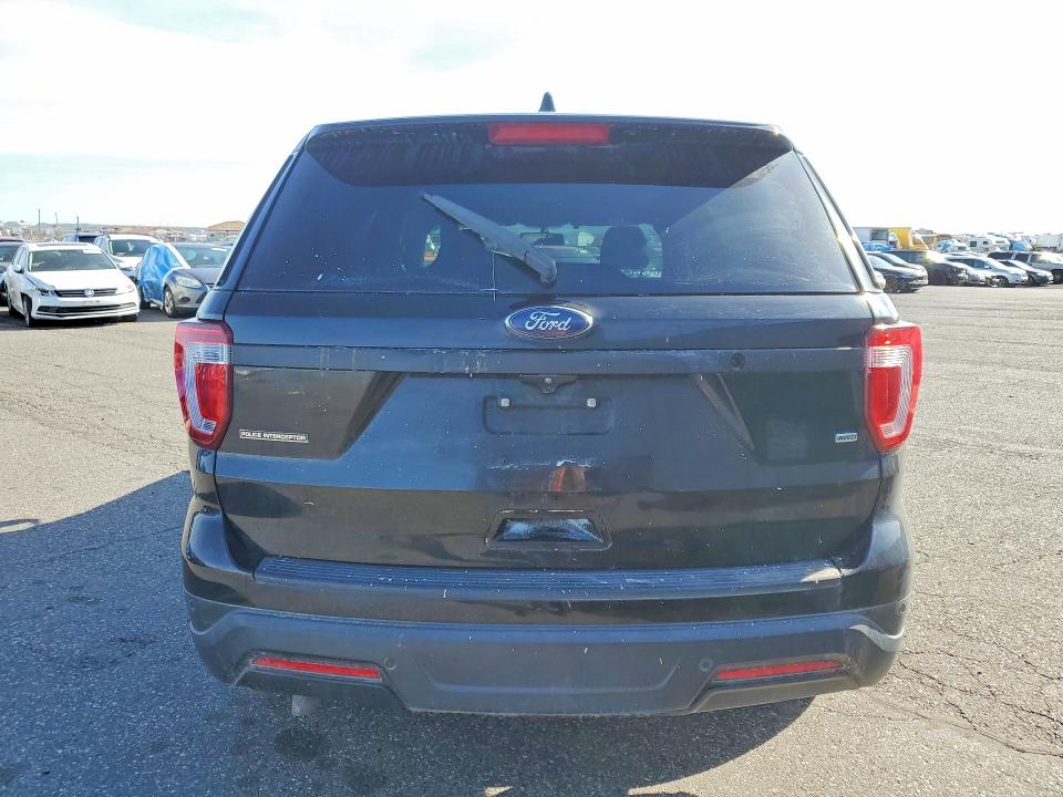 53053496 :رقم المزاد ، 1FM5K8AR2JGB47548 vin ، 2018 Ford Explorer مزاد بيع