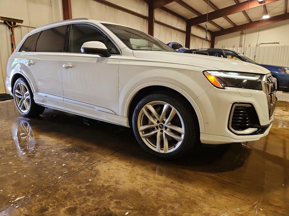 Продаж на аукціоні авто 2025 Audi Q7, vin: WA1LVBF75SD029126, номер лоту: 59327966