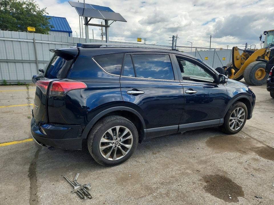 57917636 :رقم المزاد ، JTMDFREV9JD251960 vin ، 2018 Toyota Rav4 مزاد بيع