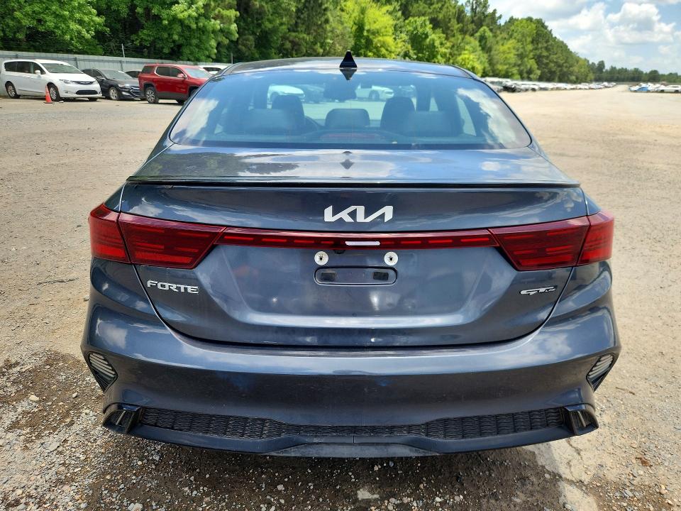 2022 Kia Forte მანქანა იყიდება აუქციონზე, vin: 3KPF54AD7NE449758, აუქციონის ნომერი: 76296895