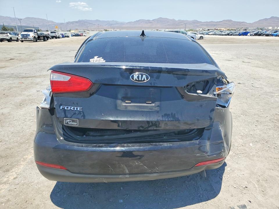 2015 Kia Forte მანქანა იყიდება აუქციონზე, vin: KNAFX4A6XF5383941, აუქციონის ნომერი: 57876056