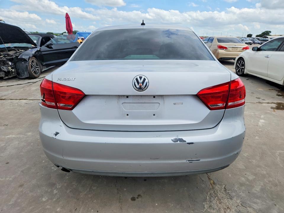 57070906 :رقم المزاد ، 1VWAH7A30DC018563 vin ، 2013 Volkswagen Passat مزاد بيع