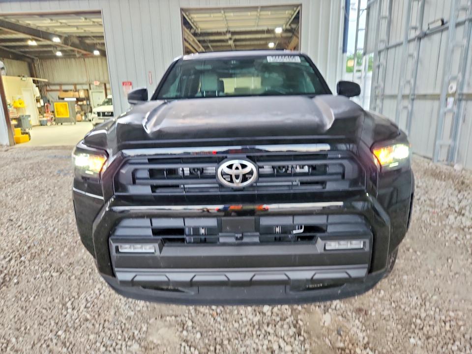 56680496 :رقم المزاد ، JTEVA5BR2T5105783 vin ، 2026 Toyota 4runner مزاد بيع