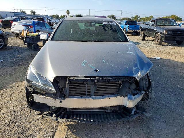 55592416 :رقم المزاد ، WDDHF5KB8FB090143 vin ، 2015 Mercedes-benz E مزاد بيع
