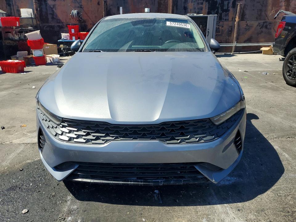 57249536 :رقم المزاد ، 5XXG24J22MG001056 vin ، 2021 Kia K5 مزاد بيع