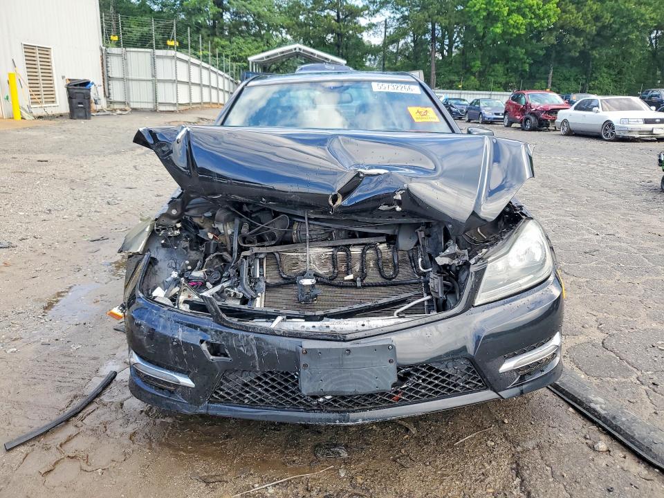 2014 Mercedes-benz C მანქანა იყიდება აუქციონზე, vin: WDDGF8AB1EG208078, აუქციონის ნომერი: 55732266