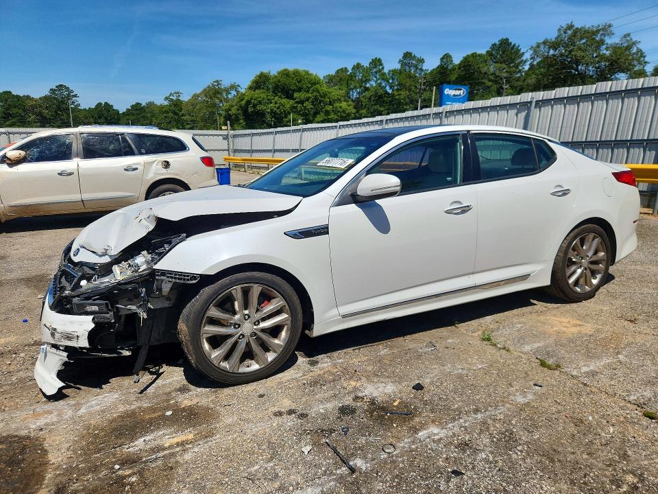 Auction sale of the 2015 Kia Optima, vin: 5XXGR4A65FG455030, lot number: 56077716