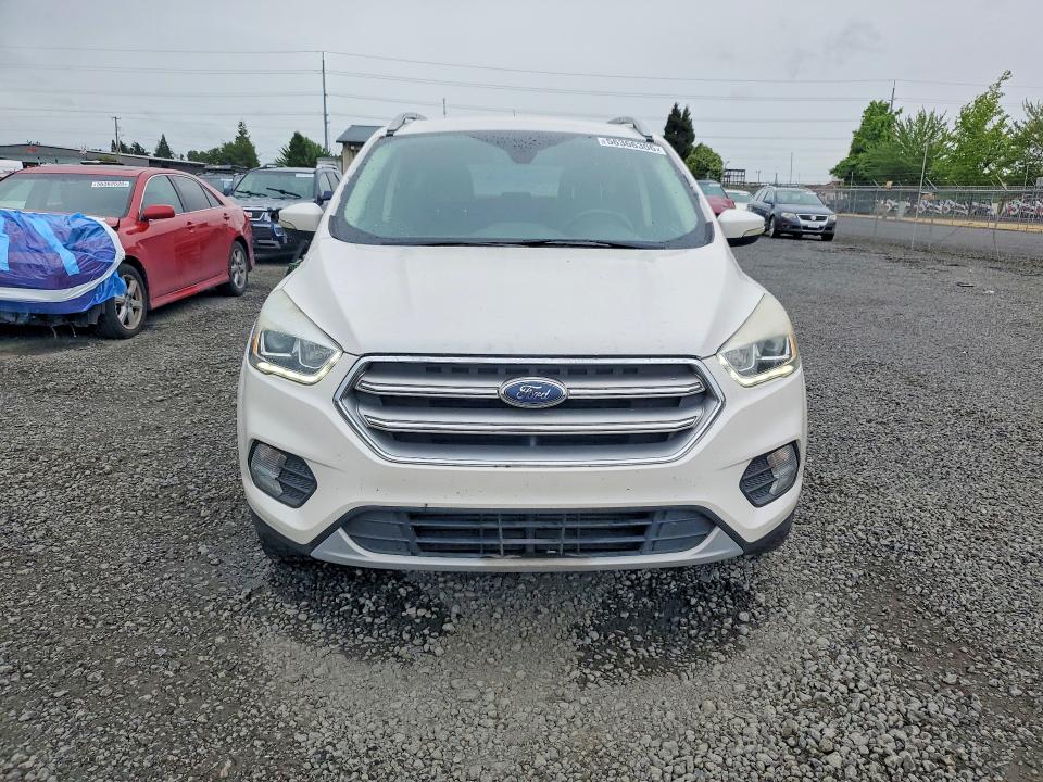 Auction sale of the 2017 Ford Escape, vin: 1FMCU9J90HUB61922, lot number: 56366306