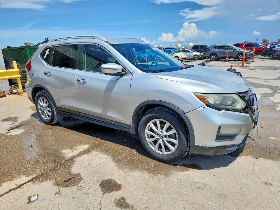 Aukcja sprzedaży 2017 Nissan Rogue, vin: 5N1AT2MTXHC821530, numer aukcji: 56628646