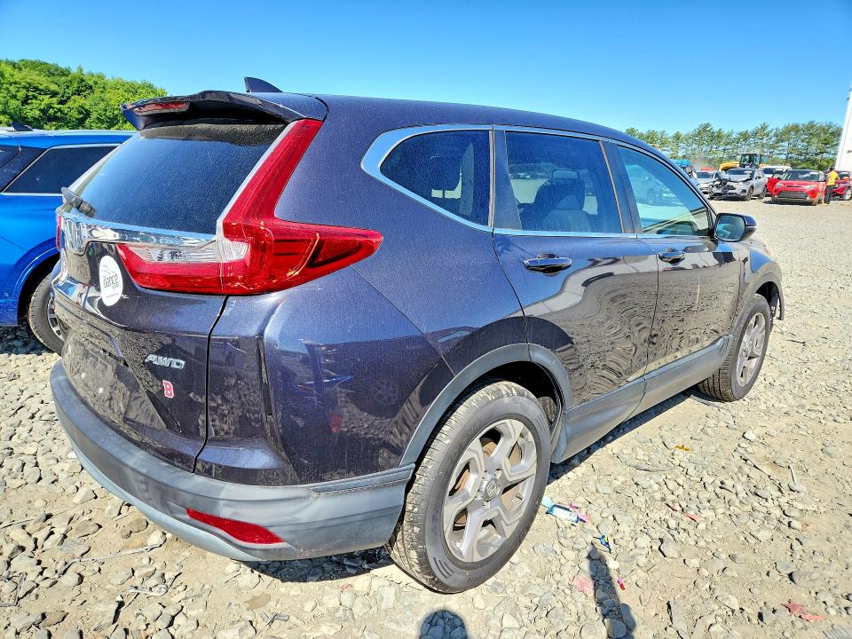 55372736 :رقم المزاد ، 7FARW2H55KE033926 vin ، 2019 Honda Cr-v مزاد بيع