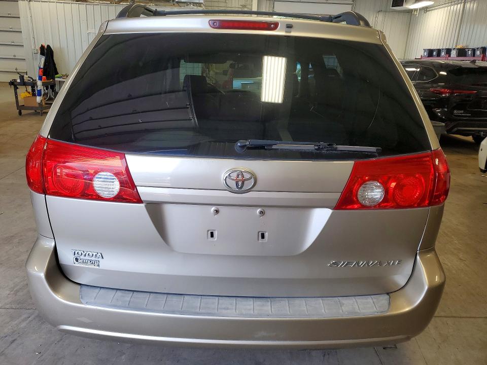 58048666 :رقم المزاد ، 5TDZK22C97S047524 vin ، 2007 Toyota Sienna مزاد بيع