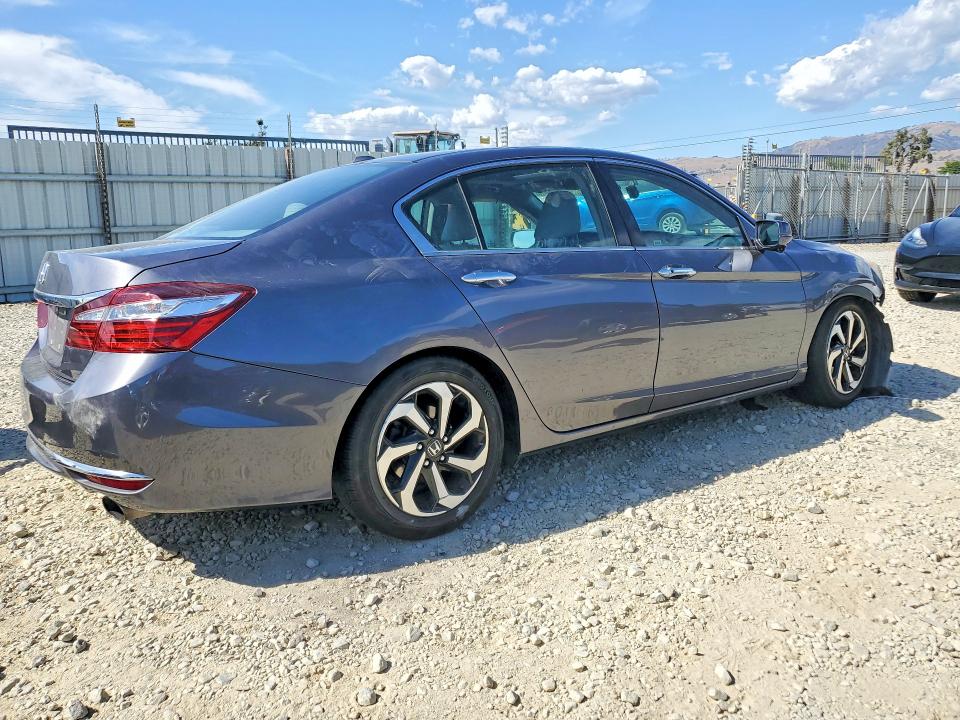 Продажа на аукционе авто 2016 Honda Accord, vin: 1HGCR2F89GA088838, номер лота: 59012856