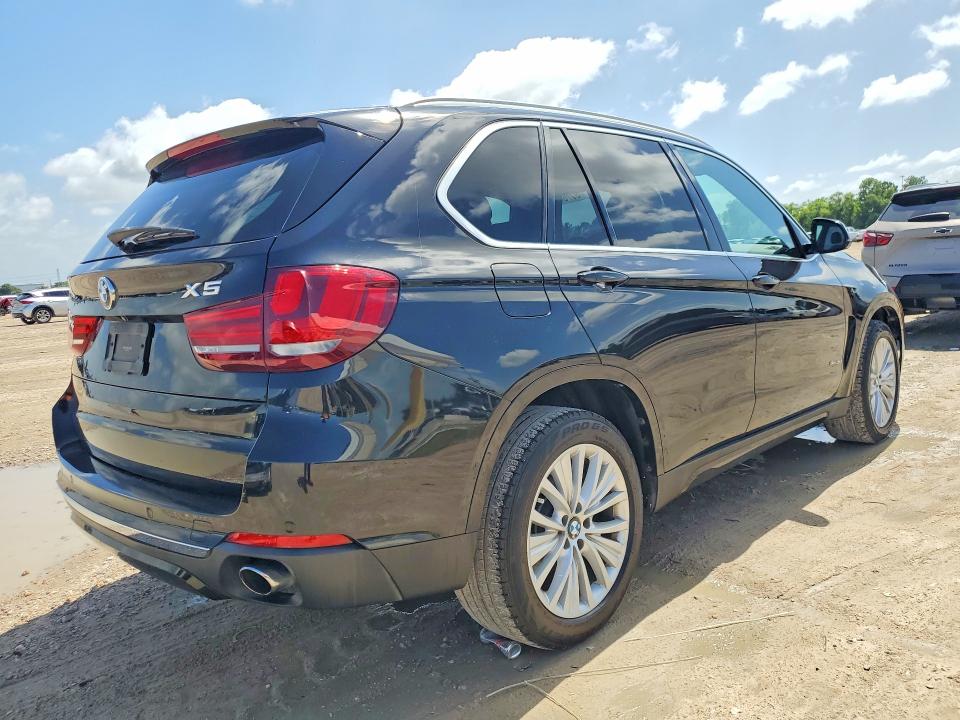 57764136 :رقم المزاد ، 5UXKR2C35H0X06617 vin ، 2017 Bmw X5 مزاد بيع