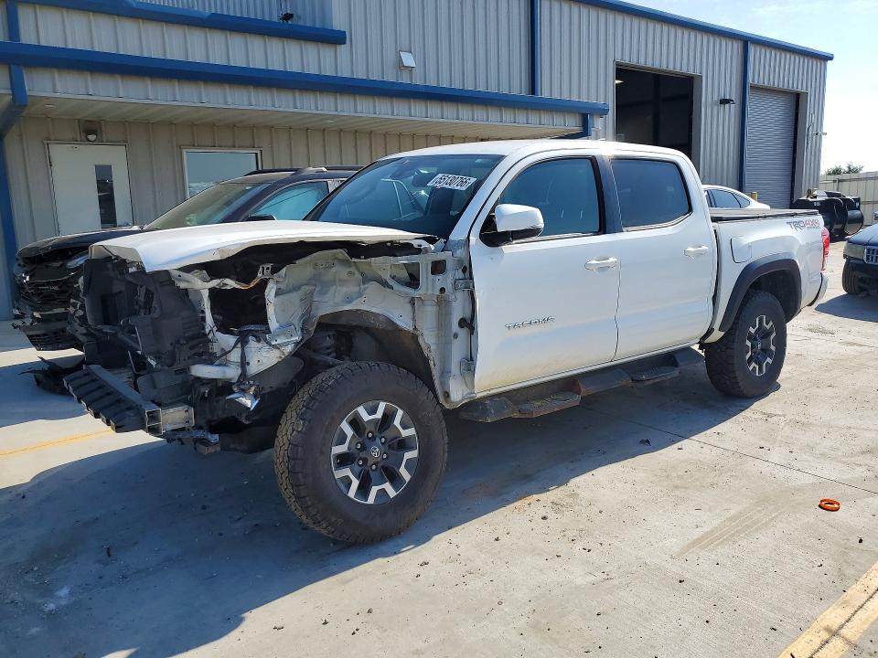 55130766 :رقم المزاد ، 3TMCZ5AN0JM138906 vin ، 2018 Toyota Tacoma مزاد بيع