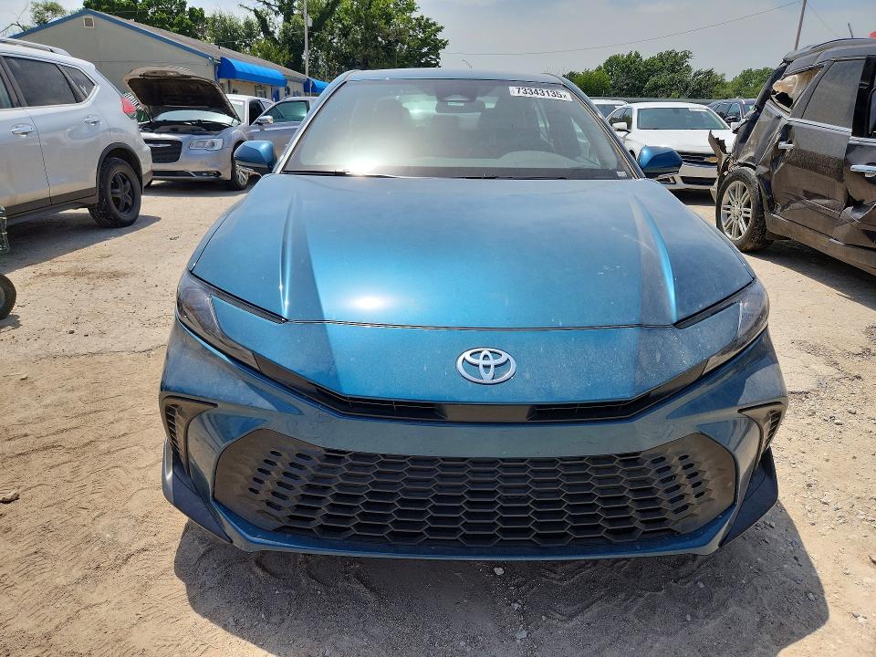 73343135 :رقم المزاد ، 4T1DAACK1SU181733 vin ، 2025 Toyota Camry مزاد بيع