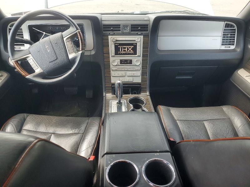 56190636 :رقم المزاد ، 5LMFU28527LJ05697 vin ، 2007 Lincoln Navigator مزاد بيع