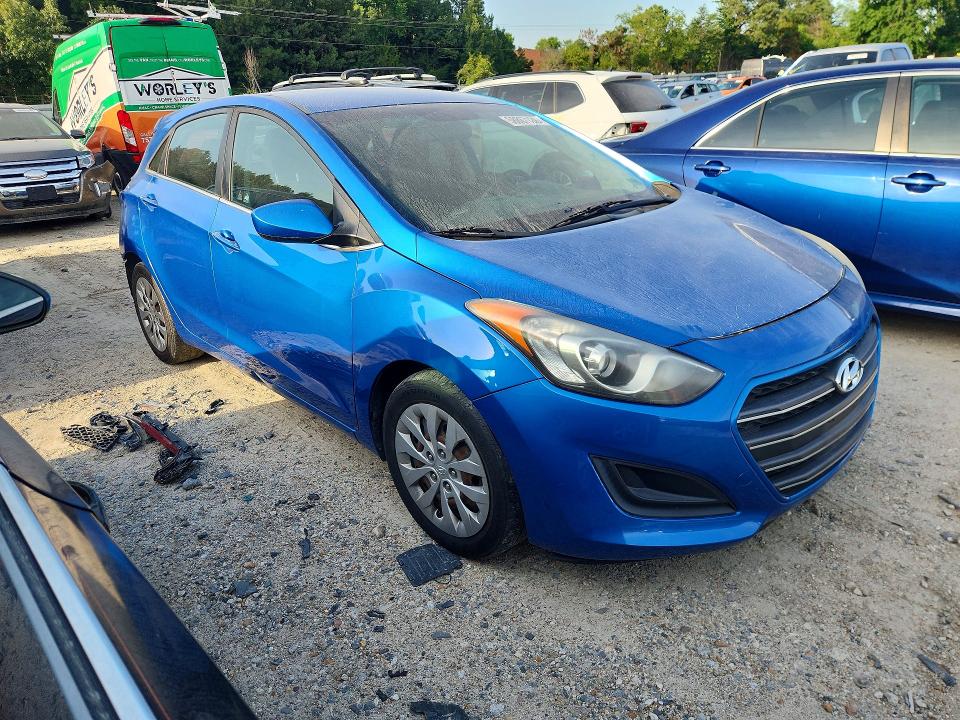 58867136 :رقم المزاد ، KMHD35LH8HU382379 vin ، 2017 Hyundai Elantra Gt مزاد بيع