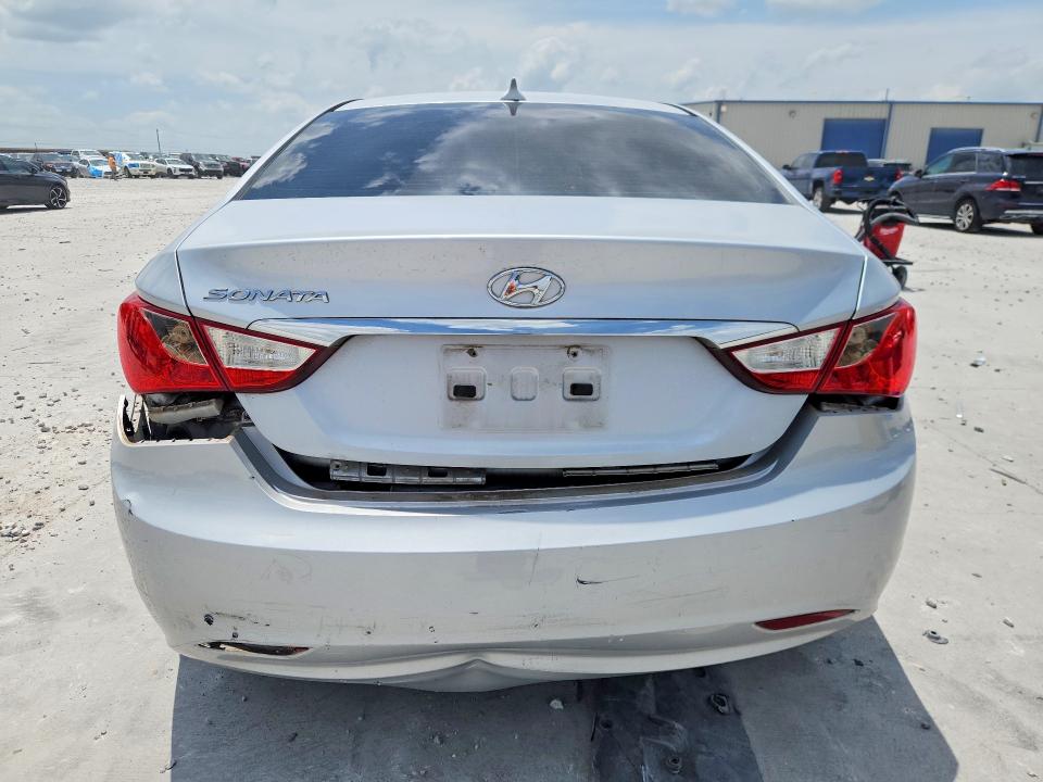 58561366 :رقم المزاد ، 5NPEB4AC1CH467810 vin ، 2012 Hyundai Sonata مزاد بيع