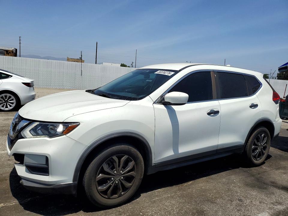 56536276 :رقم المزاد ، KNMAT2MT3HP511152 vin ، 2017 Nissan Rogue مزاد بيع
