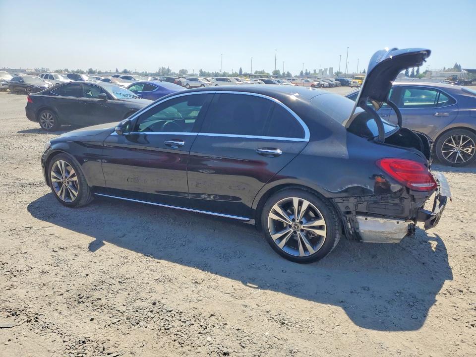 57949736 :رقم المزاد ، 55SWF4JB3JU234862 vin ، 2018 Mercedes-benz C مزاد بيع