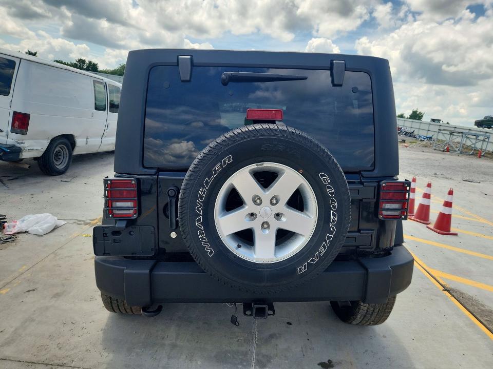 Продажа на аукционе авто 2013 Jeep Wrangler Unlimited, vin: 1C4BJWDG1DL577902, номер лота: 55220026