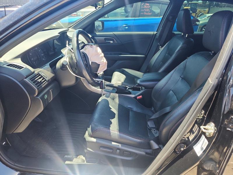 55328906 :رقم المزاد ، 1HGCR2F11HA020666 vin ، 2017 Honda Accord مزاد بيع