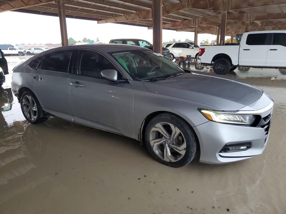 55148846 :رقم المزاد ، 1HGCV1F56JA121801 vin ، 2018 Honda Accord مزاد بيع