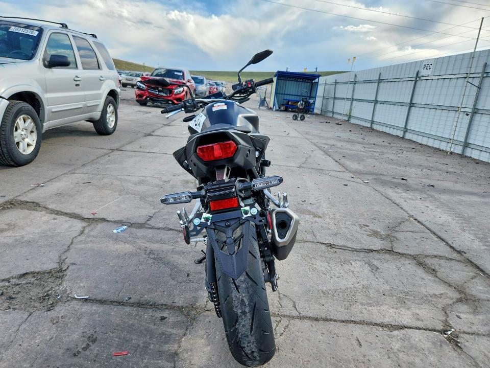 56473146 :رقم المزاد ، JH2RH2406SK003098 vin ، 2025 Honda Cb750 مزاد بيع