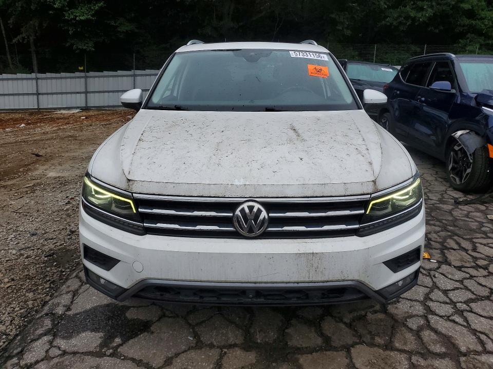 57331156 :رقم المزاد ، 3VV5B7AX5JM090881 vin ، 2018 Volkswagen Tiguan مزاد بيع
