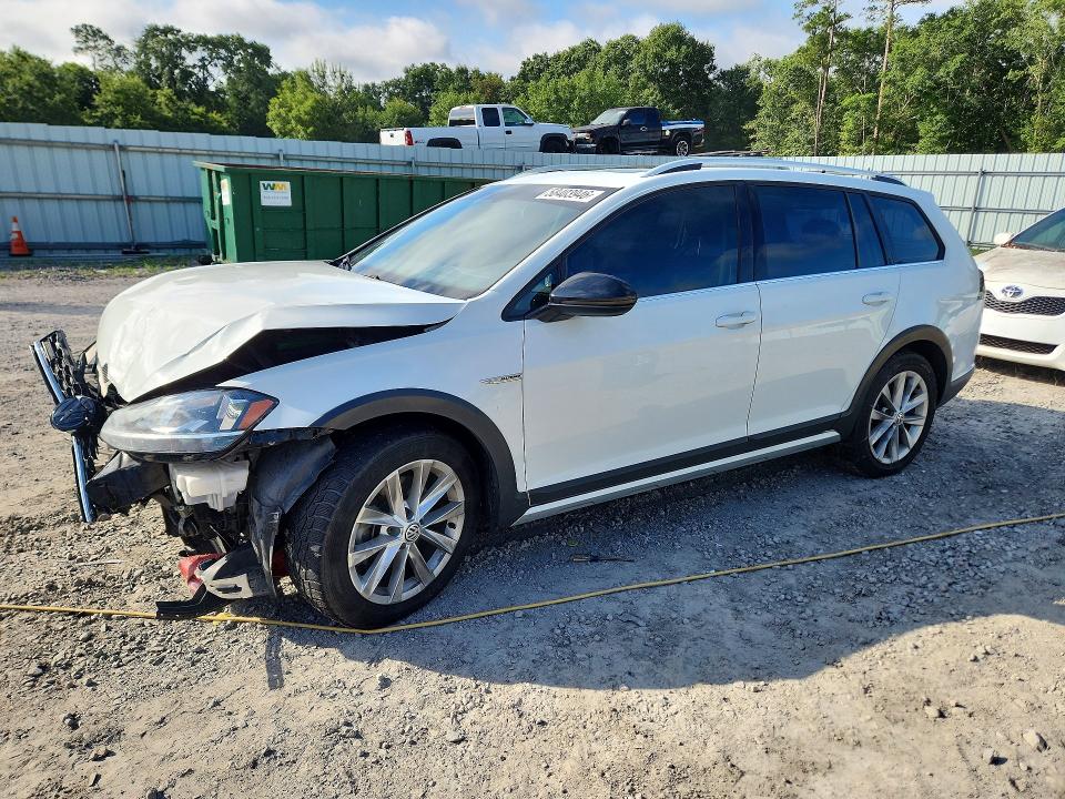 58403946 :رقم المزاد ، 3VWH17AU9JM755167 vin ، 2018 Volkswagen Golf Alltrack مزاد بيع