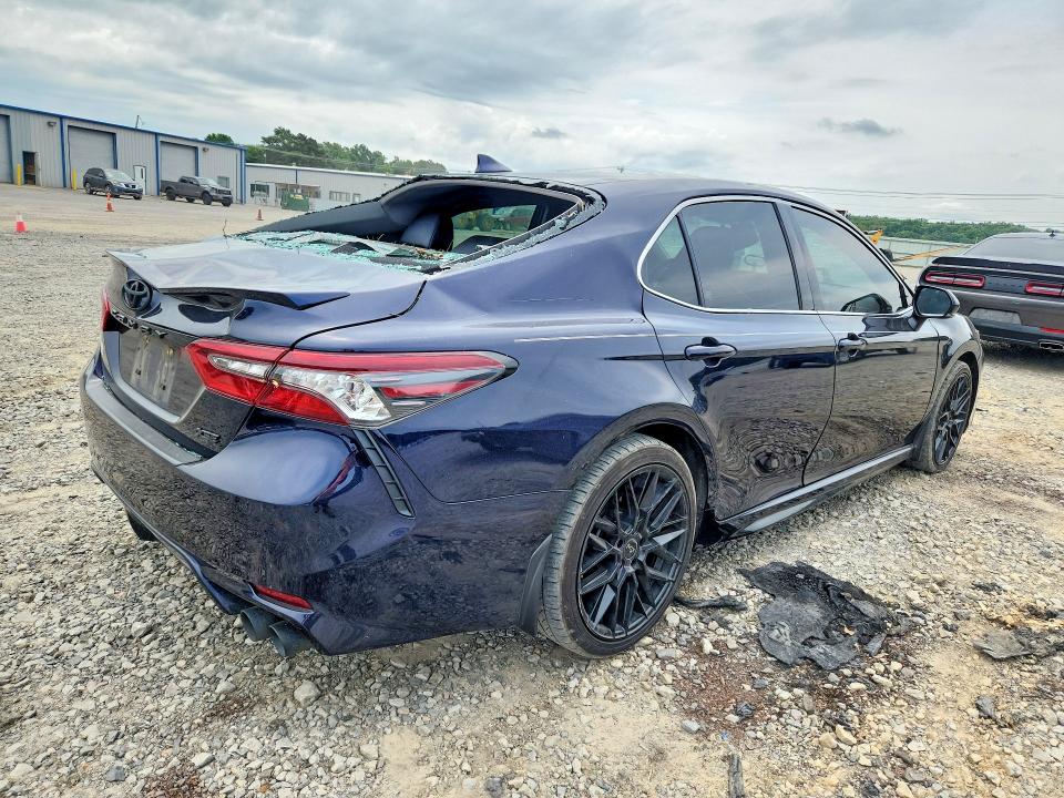 Продажа на аукционе авто 2022 Toyota Camry, vin: 4T1K61AK5NU718443, номер лота: 56114866
