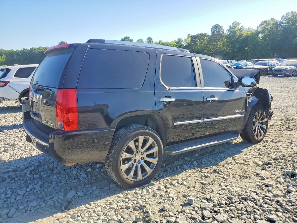2010 Cadillac Escalade მანქანა იყიდება აუქციონზე, vin: 1GYUKBEF7AR213636, აუქციონის ნომერი: 56266686