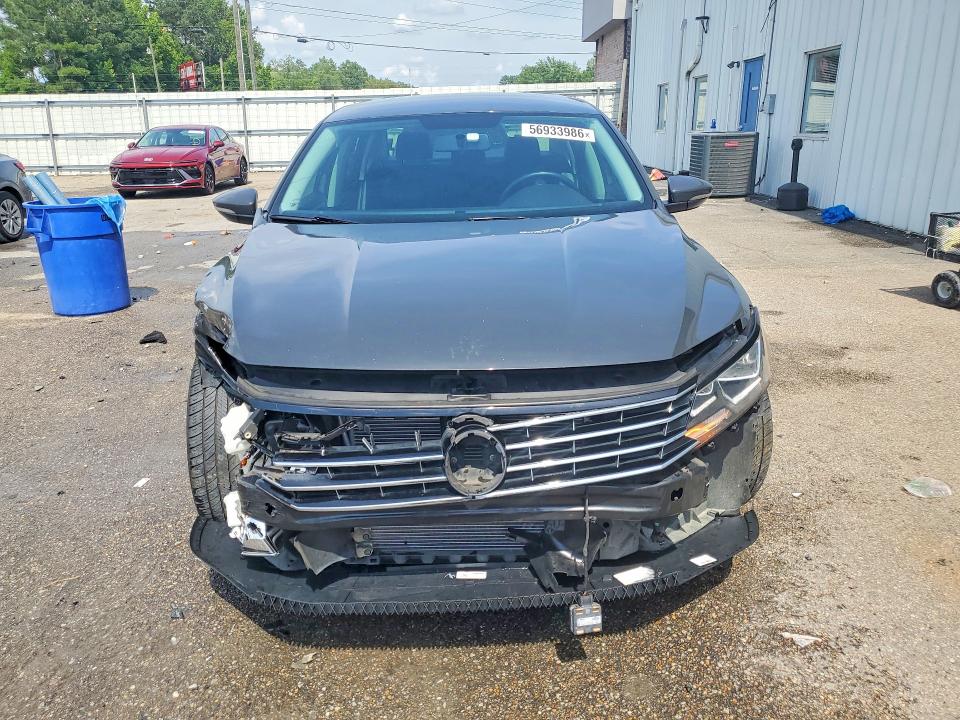 2017 Volkswagen Passat მანქანა იყიდება აუქციონზე, vin: 1VWDT7A30HC050270, აუქციონის ნომერი: 56933986