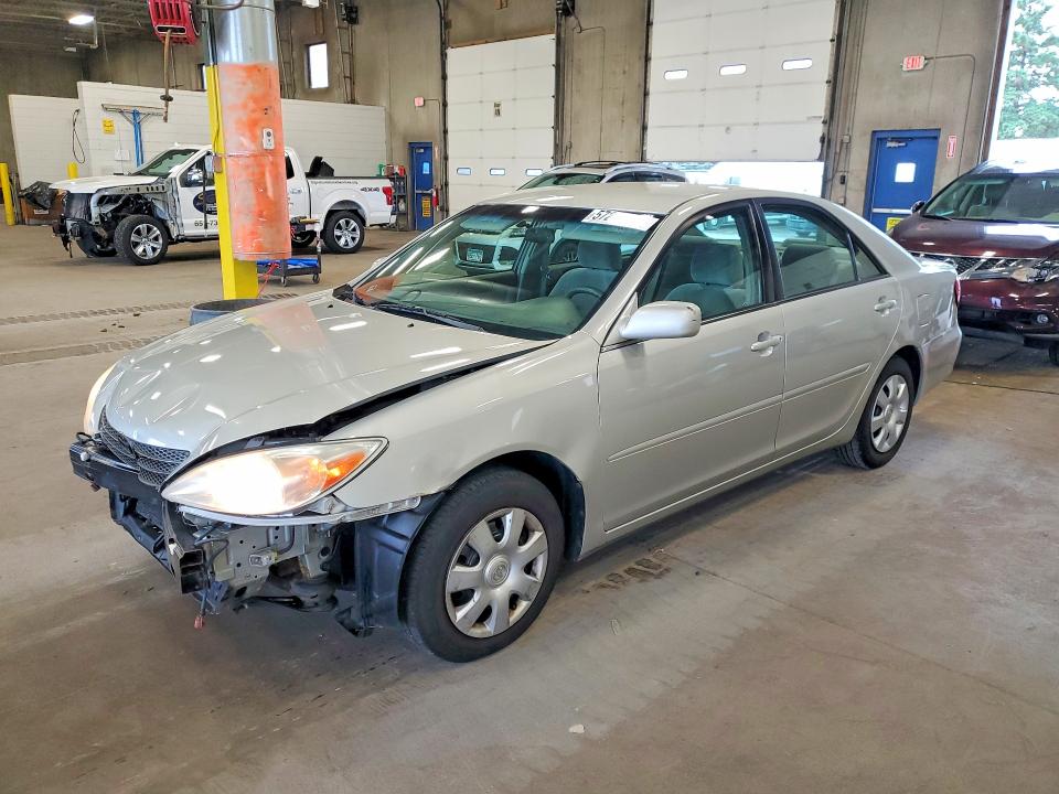 2002 Toyota Camry მანქანა იყიდება აუქციონზე, vin: 4T1BE32K82U076907, აუქციონის ნომერი: 57215976
