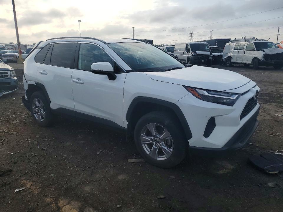 56477696 :رقم المزاد ، 2T3P1RFVXNC284812 vin ، 2022 Toyota Rav4 مزاد بيع